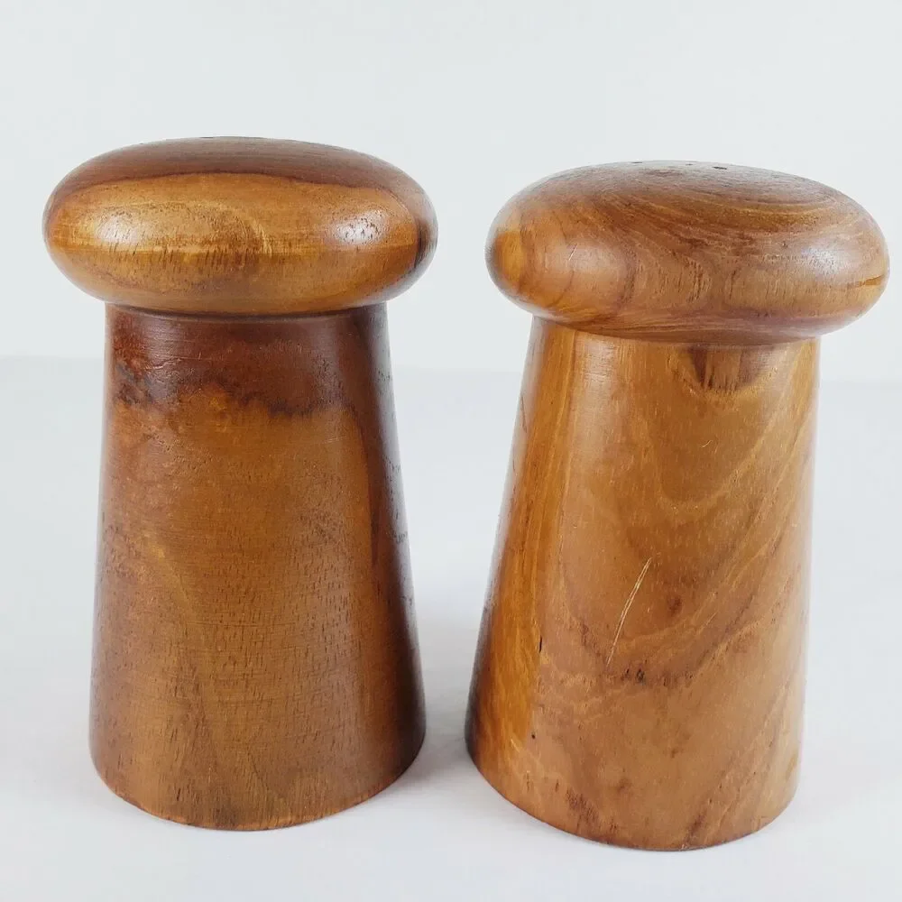 VTG Mushroom Shape Wood Salt & Pepper Shakers Danish Style Cottage MCM